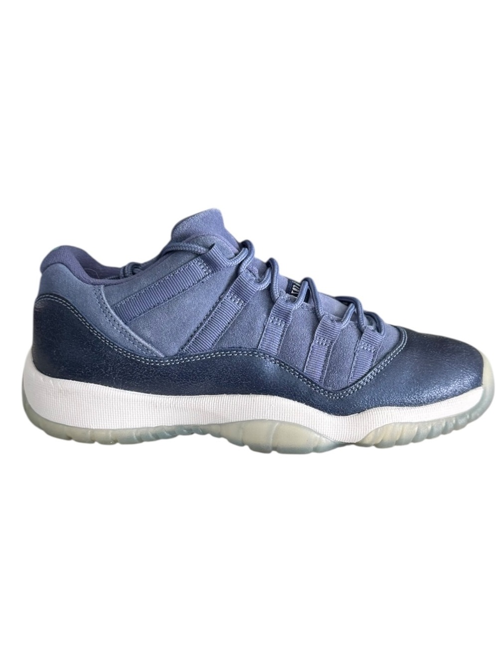 GS Jordan 11 Low Blue Moon Sz 5Y